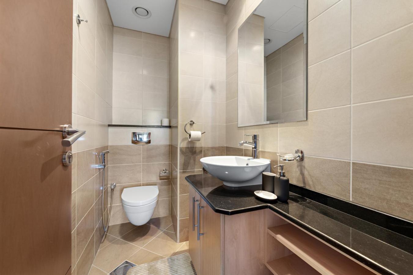 Stonetree - High Floor - Prime Location